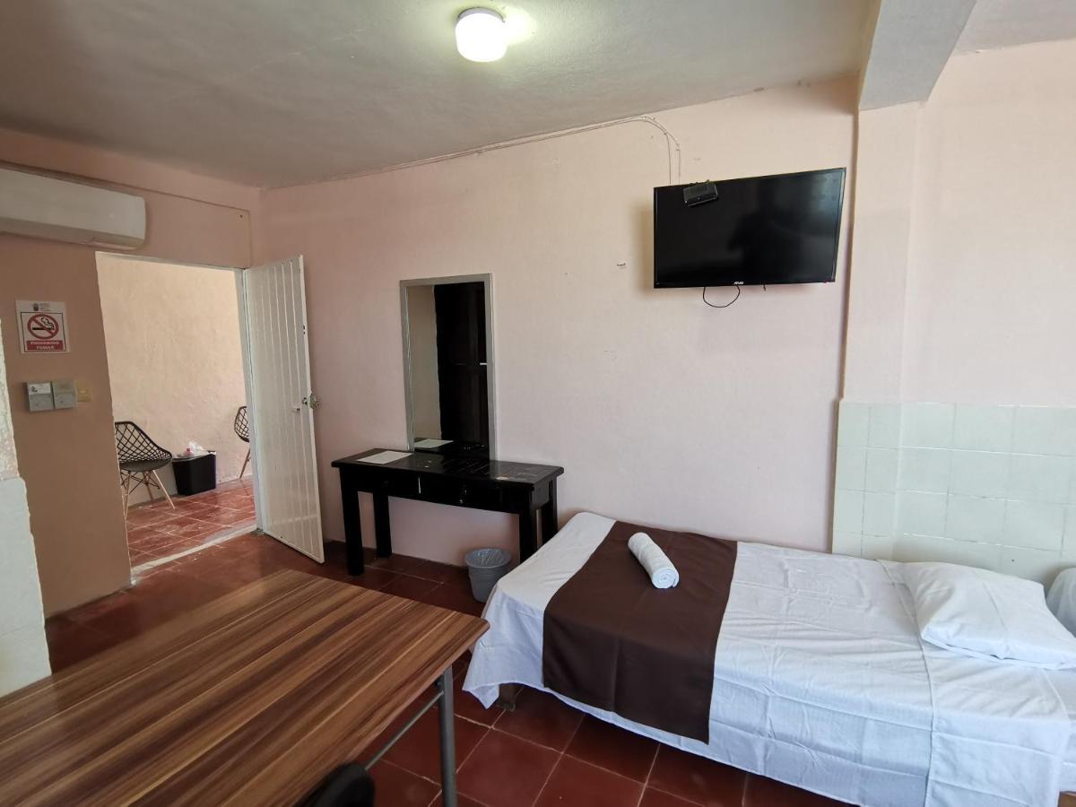 Hotel Colonial San Carlos Cancun Centro Buitenkant foto